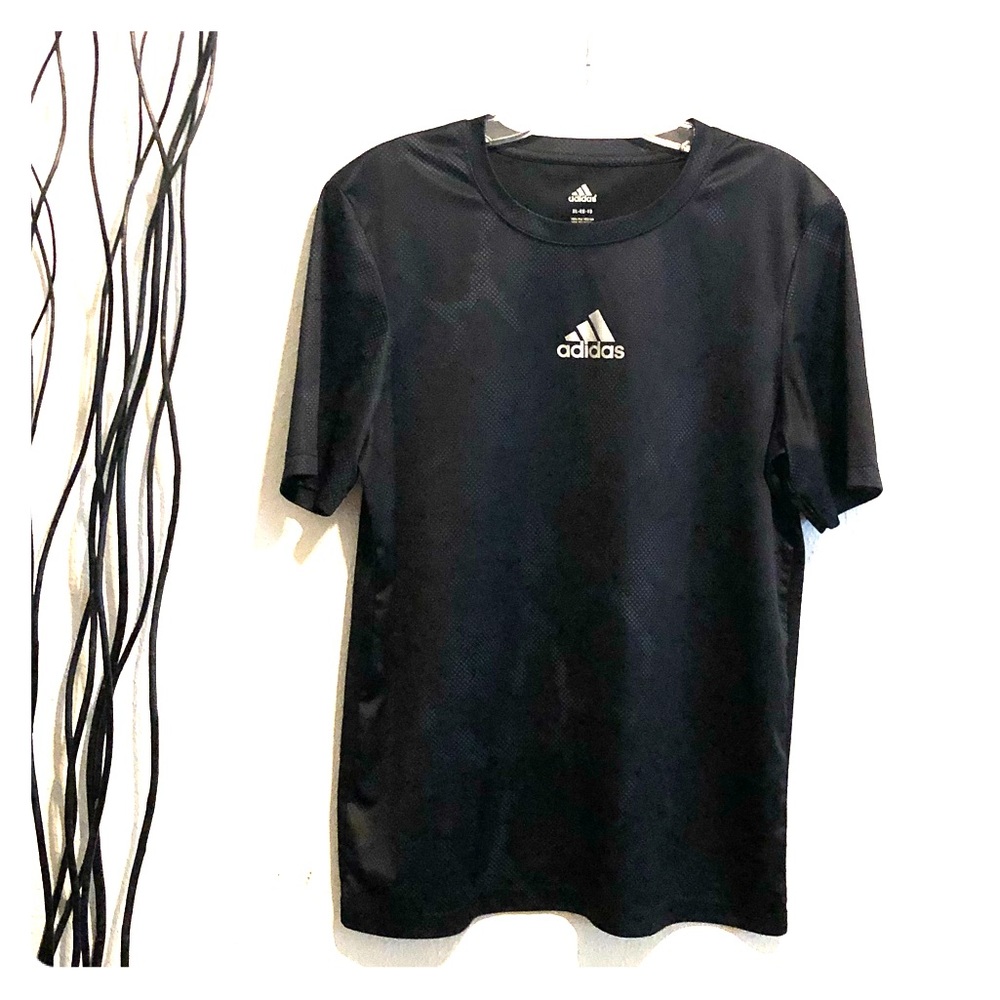 Boys Black Adidas Athletic T-shirt Size XL 18